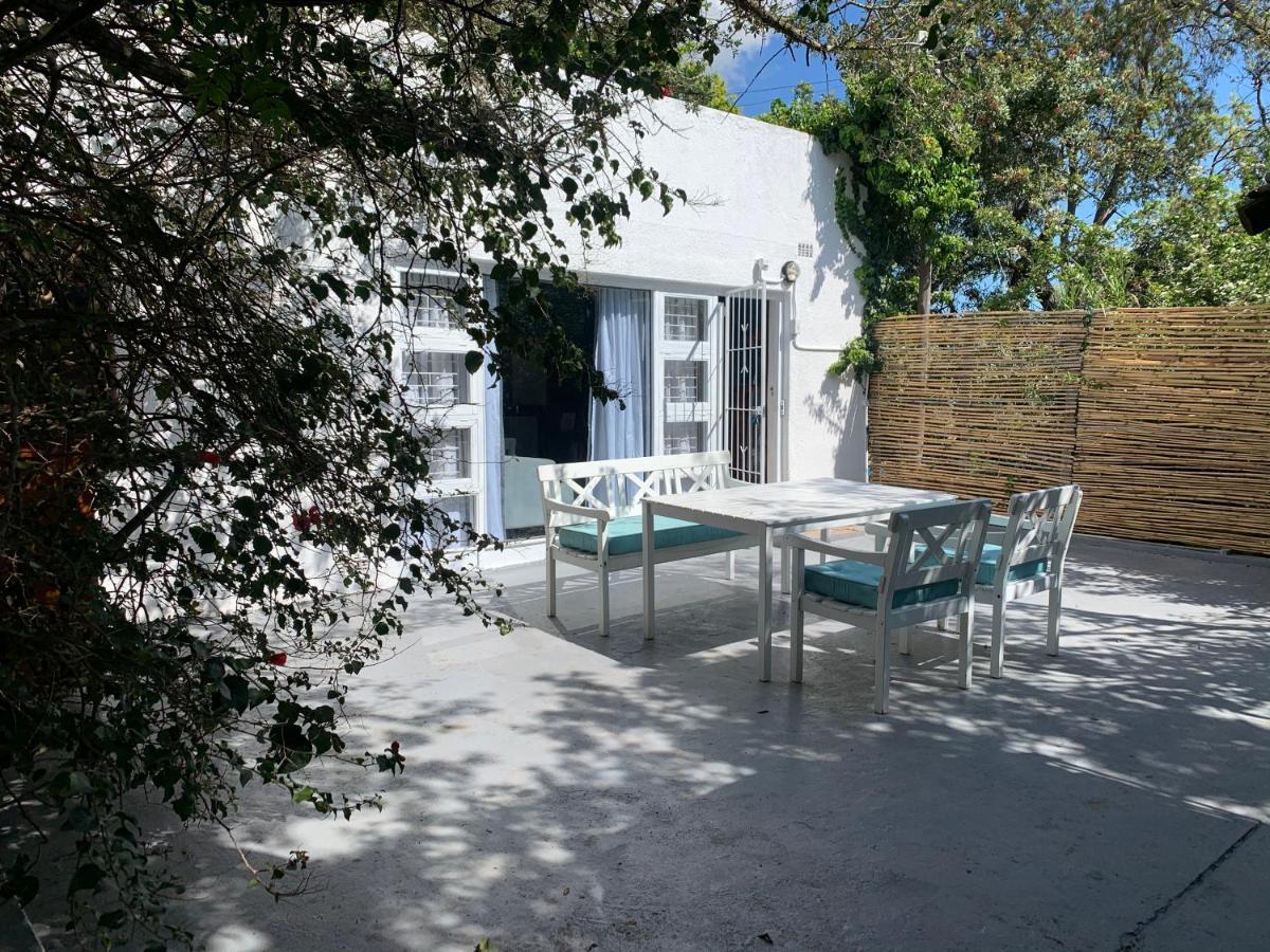 The Little Hideaway Guesthouse Στέλενμπος Εξωτερικό φωτογραφία