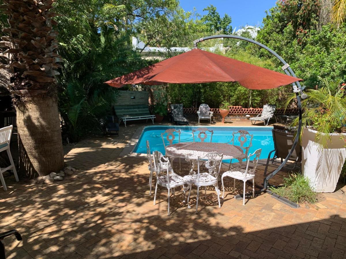 The Little Hideaway Guesthouse Στέλενμπος Εξωτερικό φωτογραφία