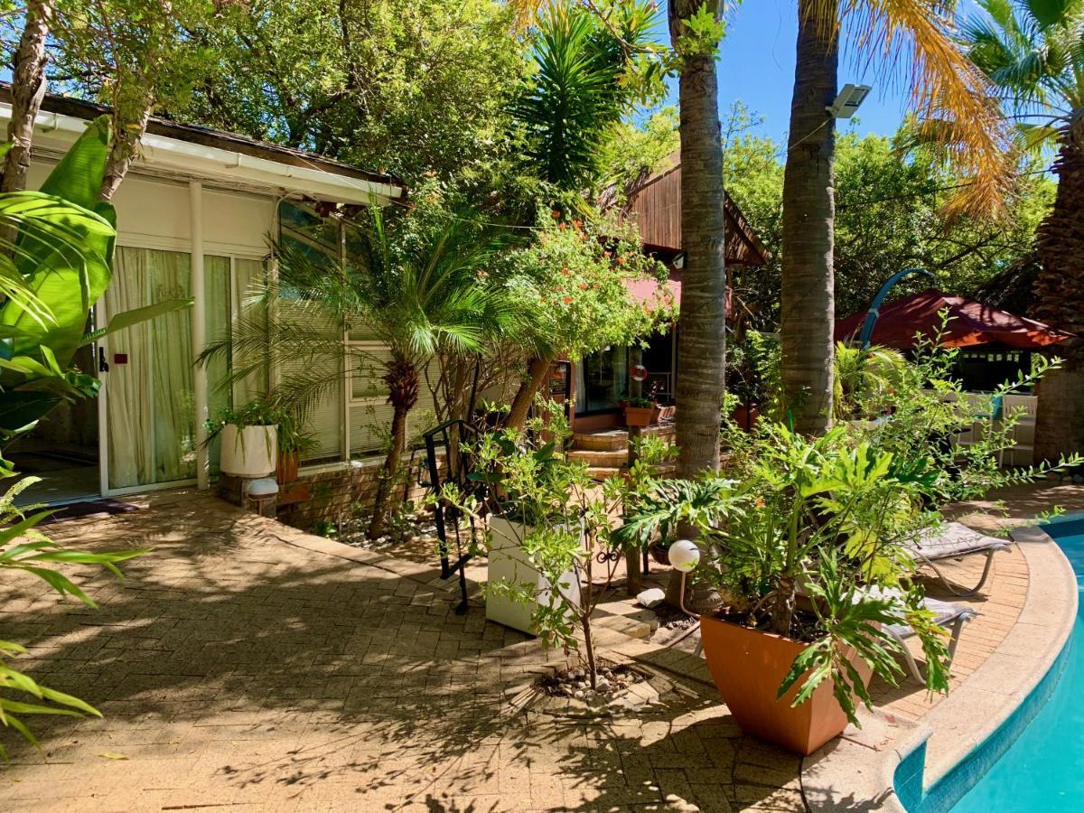 The Little Hideaway Guesthouse Στέλενμπος Εξωτερικό φωτογραφία